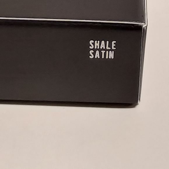 MAC Eyeshadow *SHALE (Satin)* / .05 oz / New in box / RARE - Picture 4 of 5